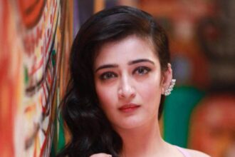 Akshara Haasan discusses Simulacra and comparisons with Shruti Haasan