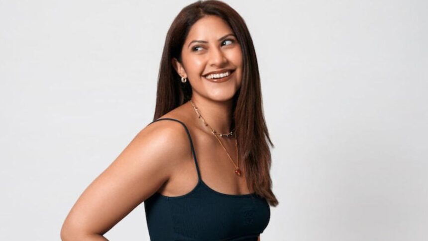 Sakshi Shivdasani Gets Candid About Her Icks, Screen Time and Everyday Essentials 36 2026 08 13 202104 Sakshi Shivdasani poses for a celebrity lifestyle quiz